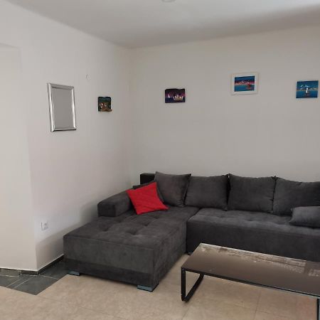 Diana Rooms And Apartment Split Exterior photo